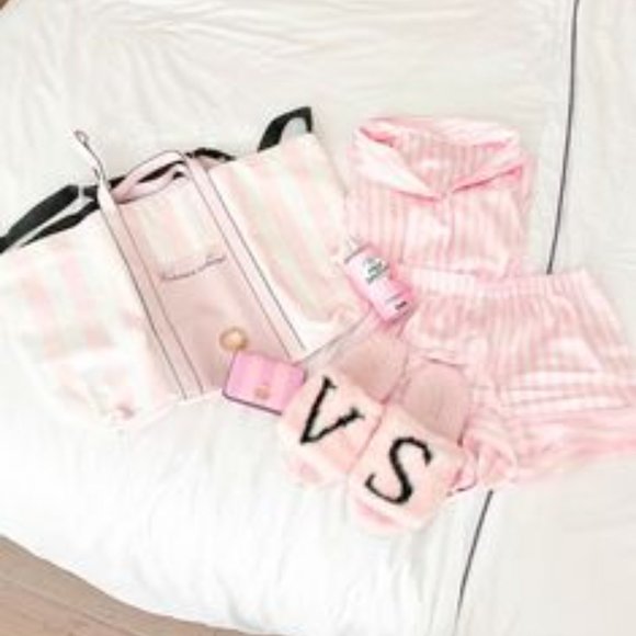 Classic Light Pink Stripes TOTE bag Victoria's Sec - Picture 7 of 7